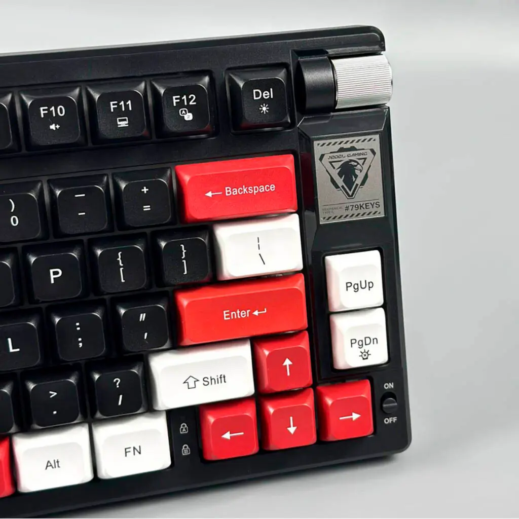 WKL82_2.webp